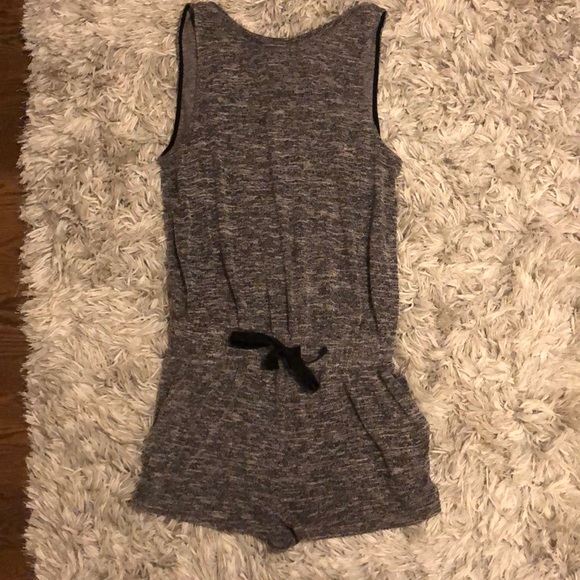 Aritzia Dresses & Skirts - Aritizia Romper 🖤🤍